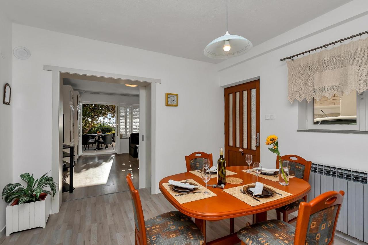 Apartments And Rooms By The Sea Baska Voda, Makarska - 2578 外观 照片