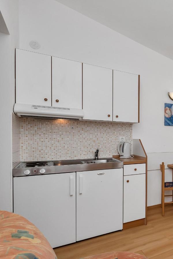 Apartments And Rooms By The Sea Baska Voda, Makarska - 2578 外观 照片